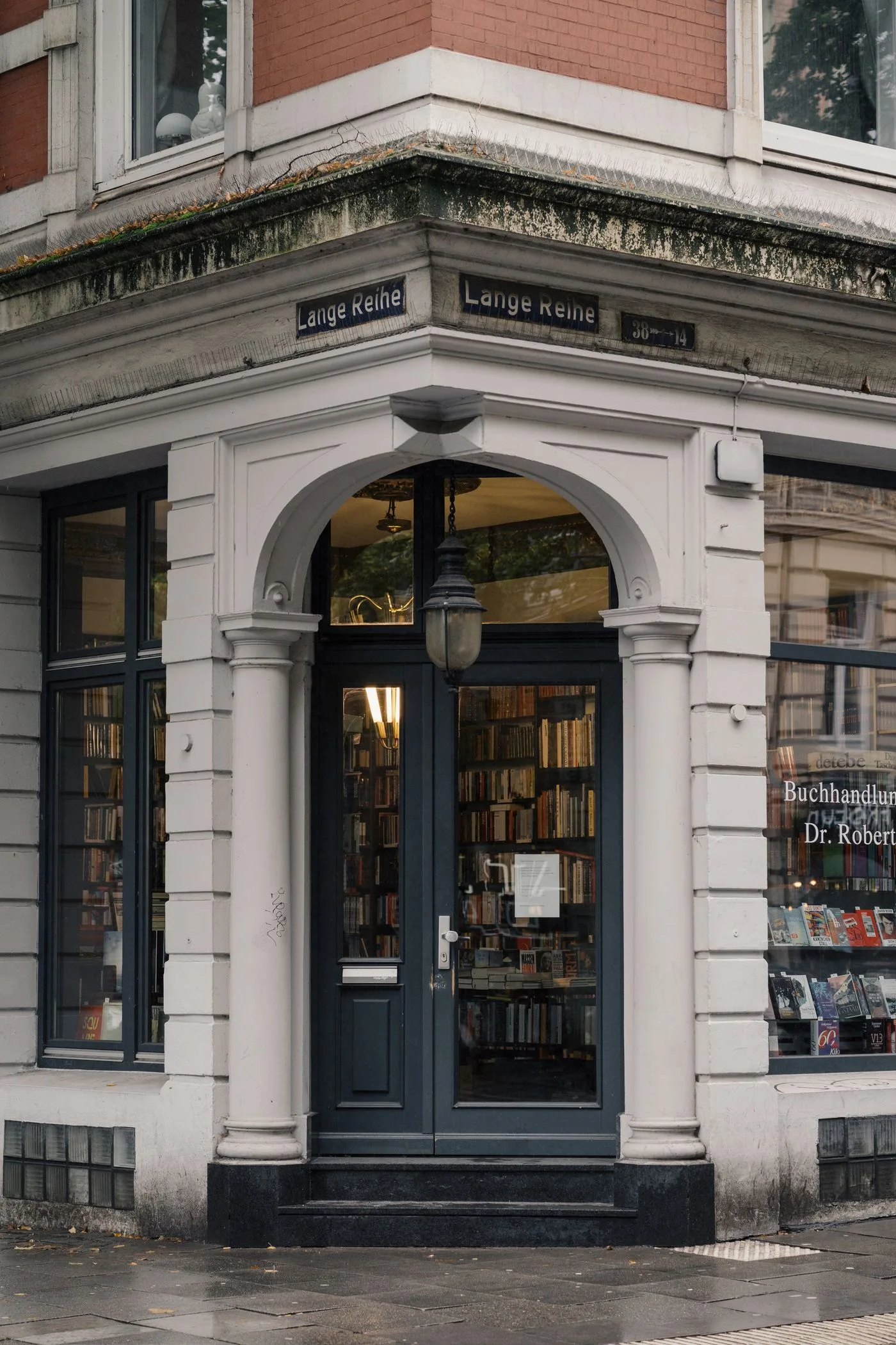 Buchhandlung an einer Straßenecke
